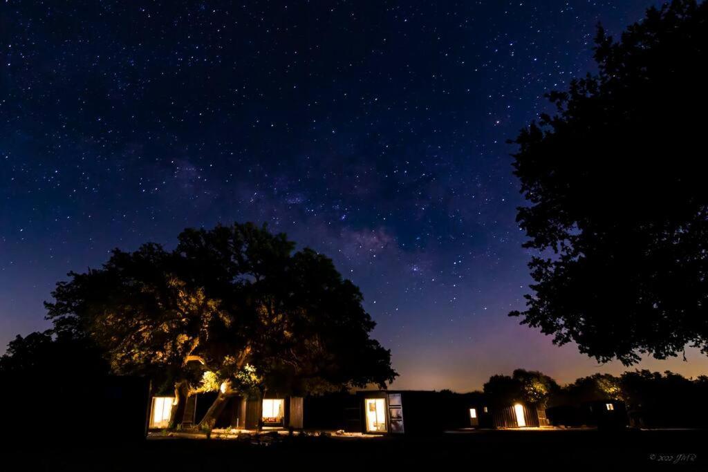 The Container Retreat @ 290 Wine Trail #10 Welcome Friends! Hye Bagian luar foto
