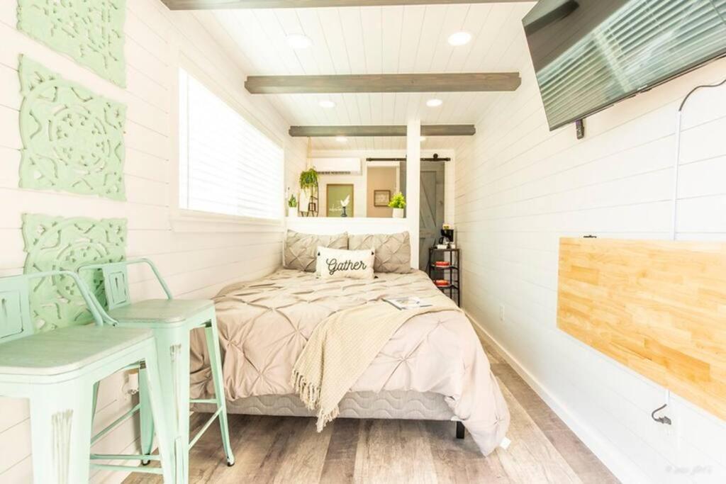 The Container Retreat @ 290 Wine Trail #10 Welcome Friends! Hye Bagian luar foto