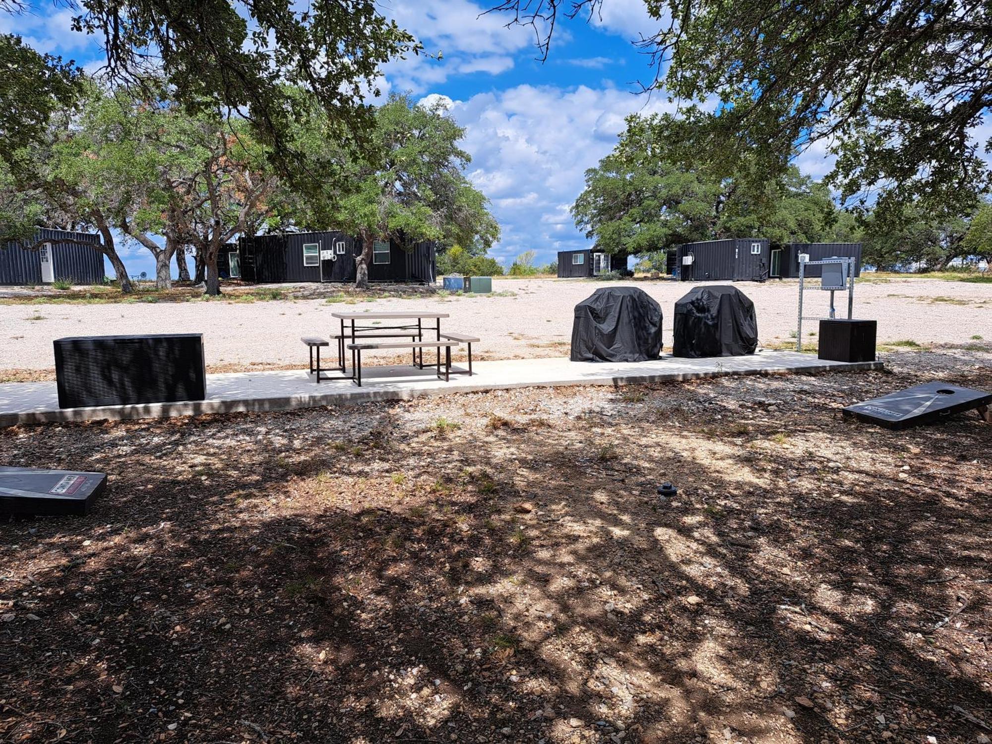 The Container Retreat @ 290 Wine Trail #10 Welcome Friends! Hye Bagian luar foto